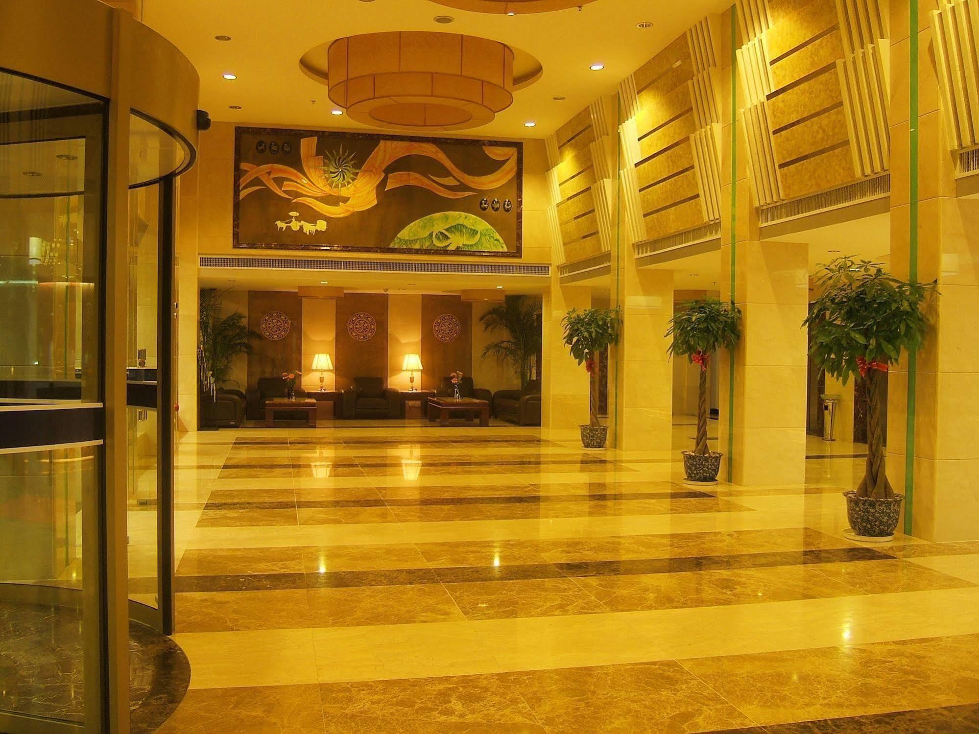 Motor City Hotel Shiyan  Экстерьер фото